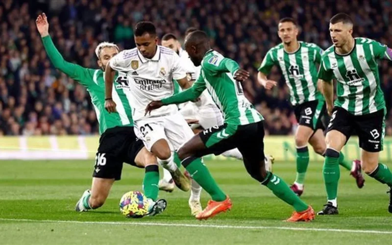 اللقاء المنتظر.. موعد بث مباراة ريال مدريد وريال بيتيس بالدوري الإسباني